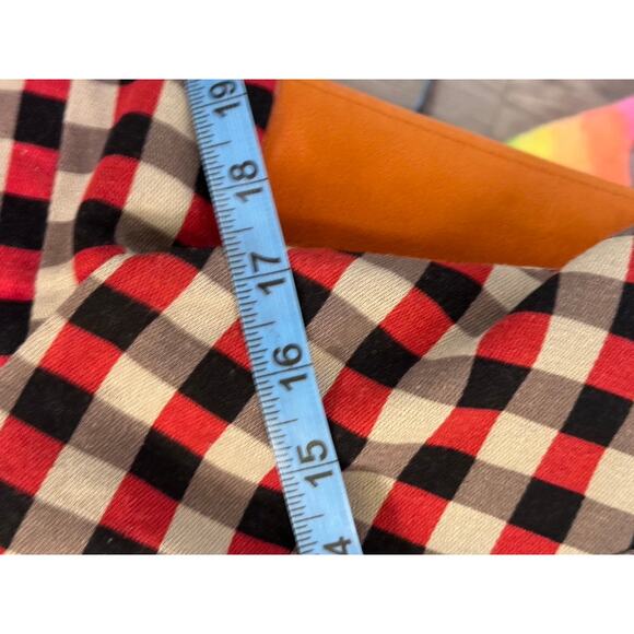 Chic Vintage Blazer with Retro Checkered Pattern and Elegant Peplum Detail - Picture 6 of 8